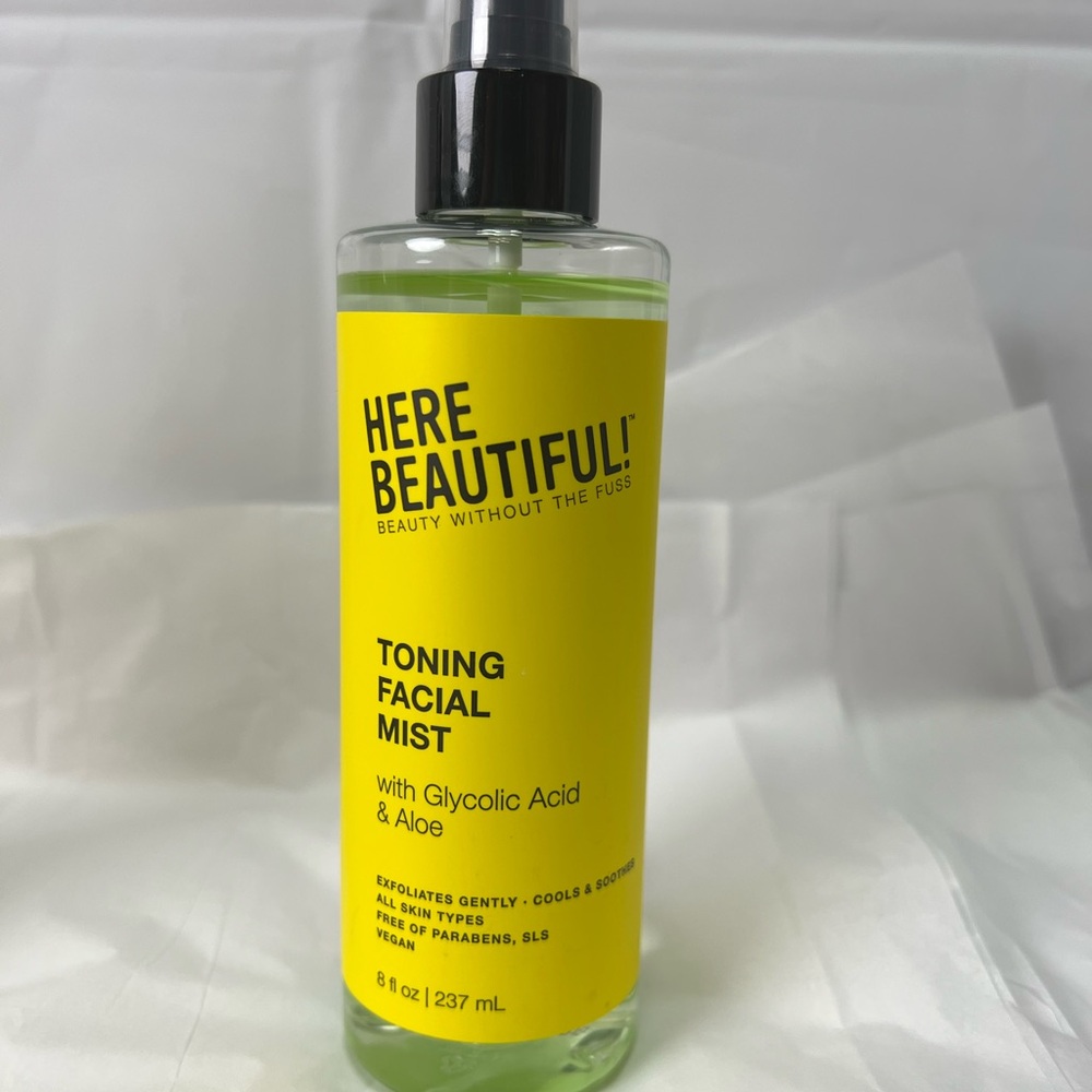 Here Beautiful! Toning Facial Mist Glycolic Acid Aloe 8oz - Picture 2 of 11